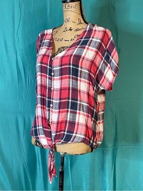 Plaid Tie-Front Button-Up summer Women's Top - Red/Navy